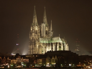 Kölner Dom bei Nacht